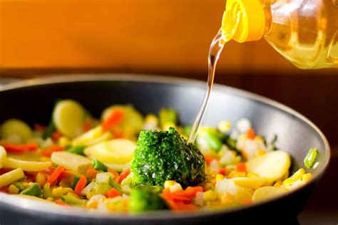 is olive oil and vegetable oil the same thing substitute cooking