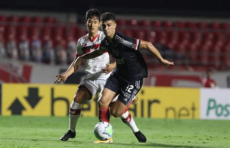 Matheus frizzo (willian maranhão), marlon freitas e chico. São Paulo x Atlético-GO - SPFC