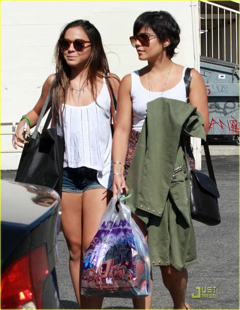 Vanessa And Stella Hudgens Wasteland Shoppers Photo 430929 Photo