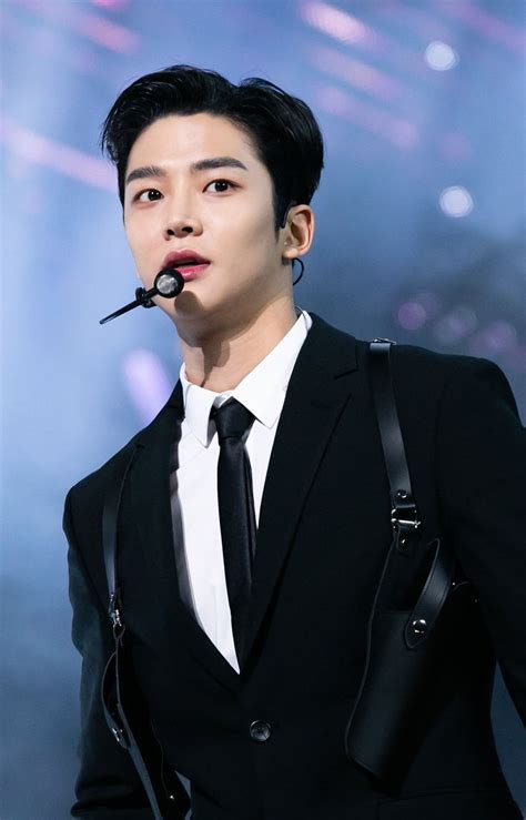 Maybe you would like to learn more about one of these? Rowoon | Aktor korea, Foto lucu, Aktor