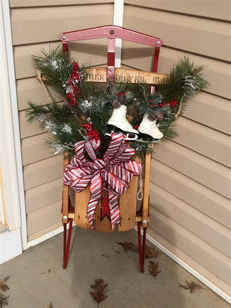Vintage Christmas, Christmas Ideas, Christmas Decorations, Sleds