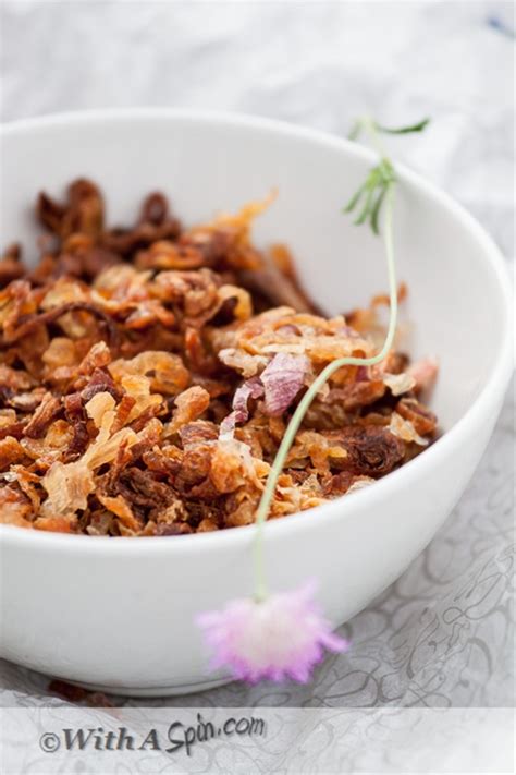 Drain and season with salt and pepper. How to make Beresta, Crispy Fried Onion recipe | Chefthisup