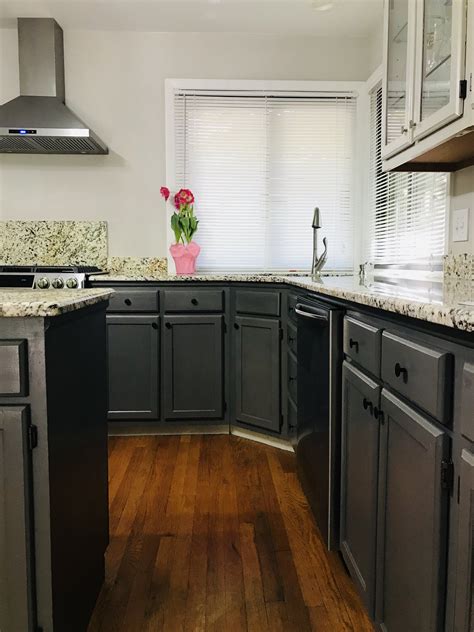 How to paint kitchen cabinets without sanding. Paint your kitchen cabinets without sanding and priming ...