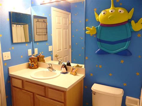 toy story bathroom! | Disney home decor, Toy story bedroom, Disney room decor
