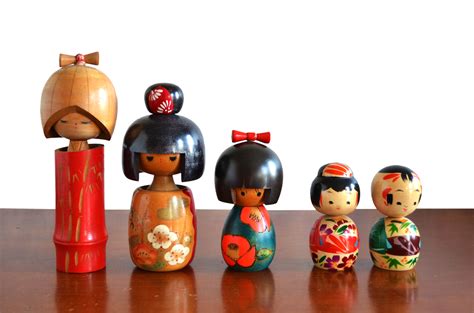 低価限定sale kokeshi doll lots of 59 japanese wooden kawaii こけし 59本 日本人形 伝統工芸 木工芸 古玩具 レトロ こけし ｜売買された