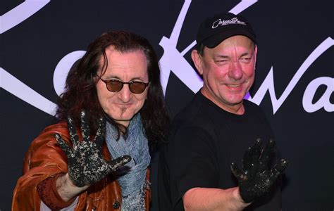 Rushs Geddy Lee On The Last Time He Saw Neil Peart Rbassguitar