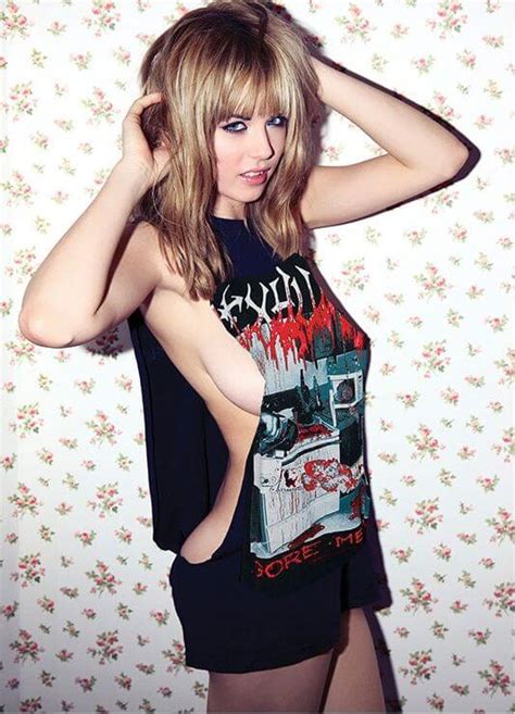 Hot Pictures Of Danielle Sharp Which Will Make You Drool For Her