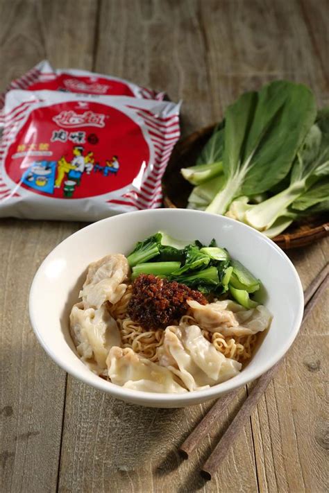 See who's singing 我们不一样 | wo men bu yi yang @grv_ric. 統一麵華麗變身 躍居夜市美食小吃 - 中時電子報