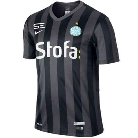 Beste #5 dänemark fußball unterstützen sie dänemark im jahr 2019 mit diesem dänischen trikot mit der dänischen flagge! Esbjerg FB Away Fußball Trikot 2015 - Nike - SportingPlus ...