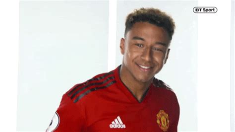 Lingard, who came through manchester united's youth academy, posted a photograph of him mocking ronaldo's goal celebration, in which he raised his jersey to display a set of very chiseled abs, along with the hashtag 'who did it better?' the post has gained more than 500. 三上悠亞輸了!台灣老司機最愛女優是她…冠軍作品點閱超猛 | LIHKG 討論區
