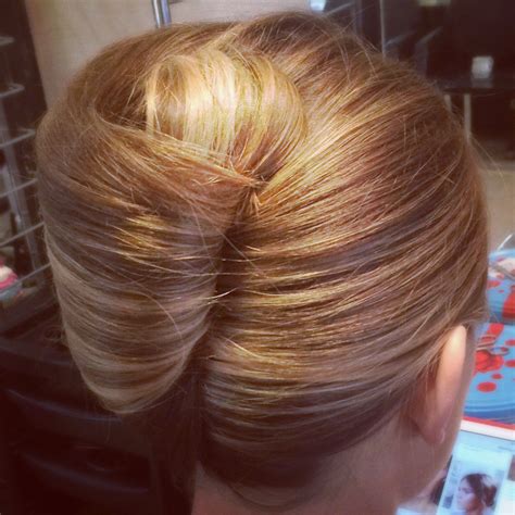 French Roll Style French Roll Hairstyle Roll Hairstyle Hairstyle