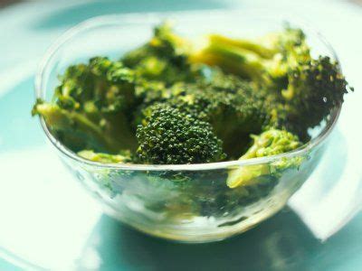 Cómo cocinar un bizcocho en microondas. Cómo preparar Brócoli en Microondas | Brócoli salteado ...