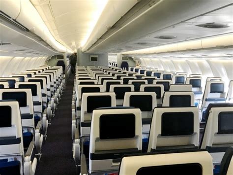 Klm Introduces New Airbus A330 200 Cabin Interior Aviation24be