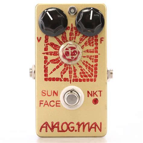 A Pedal Collector's Goldmine | Find of the Week | Reverb News