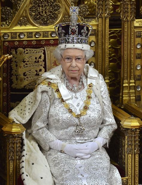 La Regina Elisabetta Ii è Il Simbolo Del Regno Unito