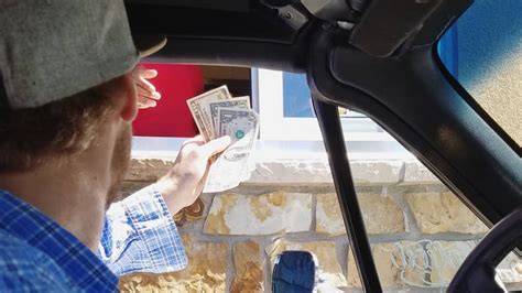11 Things All Drive Thru Employees Wish You Knew