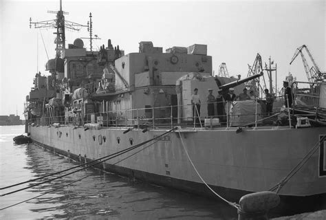 Hms Cavalier R73 Royal Navy Ships Navy Ships Royal Navy