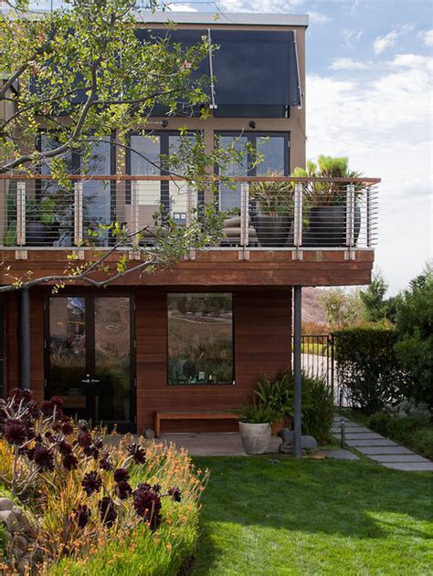 The durable wiring is a sturdy solution to secure your deck and stairs safely. Balcony Railing Home Design Ideas, Pictures, Remodel and Decor