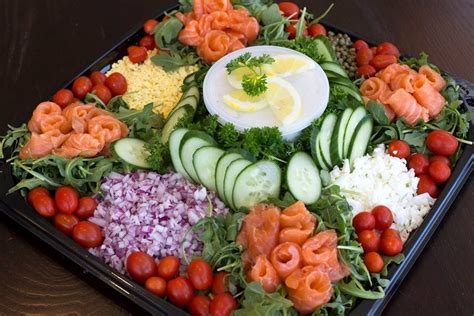 This smoked salmon platter appetizer is effortless to put out when friends are over. Pin by Tarrah on Catering Ideas | Smoked salmon platter ...