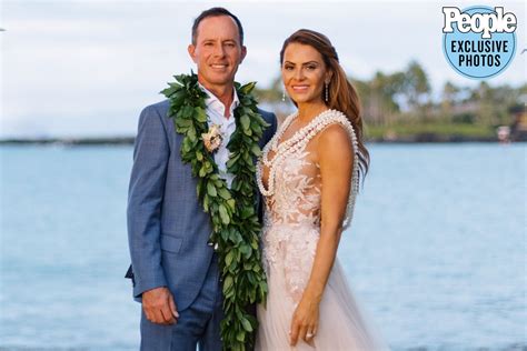 Pga Tour Golfer Mike Weir Marries Bachelor Alum Michelle Money