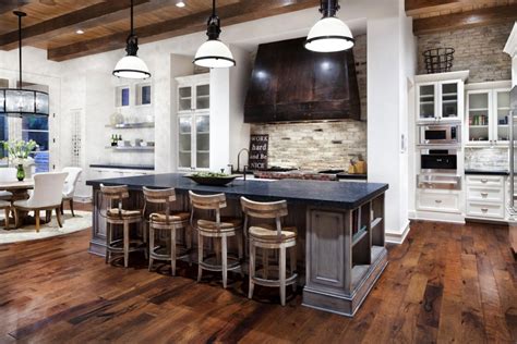 Typically bar stools come with thin legs, but i decided to make this diy wooden bar stool with legs from trimmed 4×4 lumber. 15 Ideas For Wooden Base Stools in Kitchen & Bar Decor