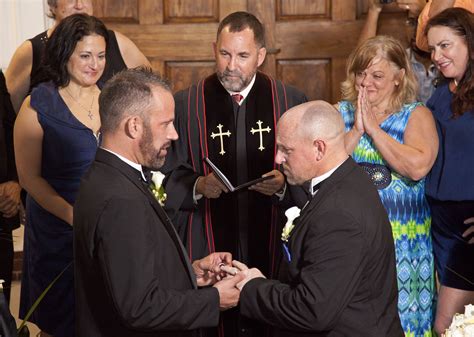 Same Sex Couples Wed In Florida As Gay Marriage Ban Ends