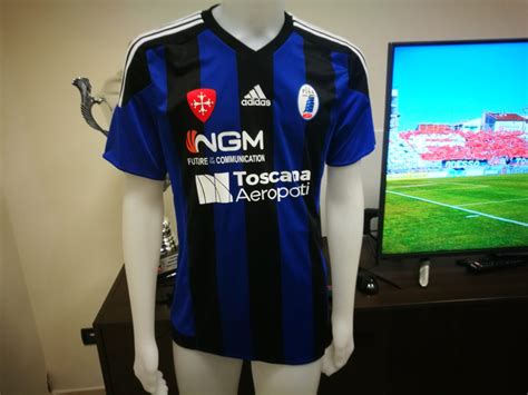 The match of pisa calcio u19 and cosenza. Ecco le nuove maglie del Pisa per la stagione 2017-18