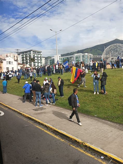 País en vivo on Twitter Política Simpatizantes del movimiento CREO