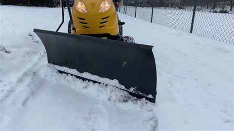 Lawn Tractor Plowing Snow And Drive Yard Man Hg7175 Youtube