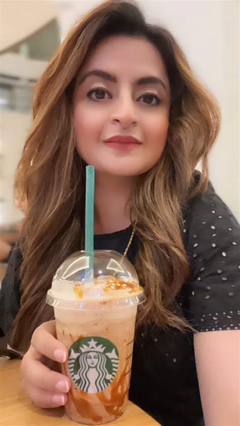 showbiz and news on twitter gorgeous amnaalialpiyal in her recent clicks from dubai 🖤