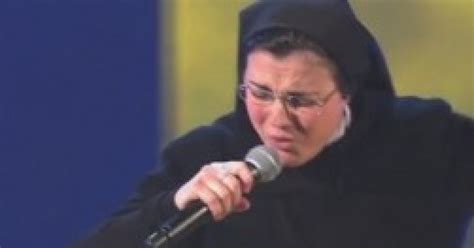 Suor Cristina Da Claudia Koll A The Voice Of Italy