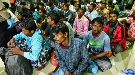 Pengungsi Rohingya Terdampar Di Aceh Dan Ditolak Warga Pemerintah