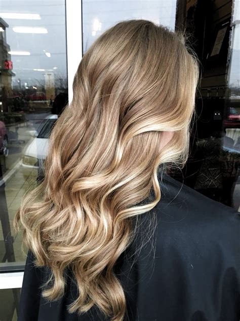 Gorgeous Honey Blonde Hairstyles And Haircuts Youll Love Secondly