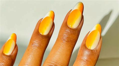 Optical Illusion Nails Are The Trippy Mani That S Started Trending Glamour Uk