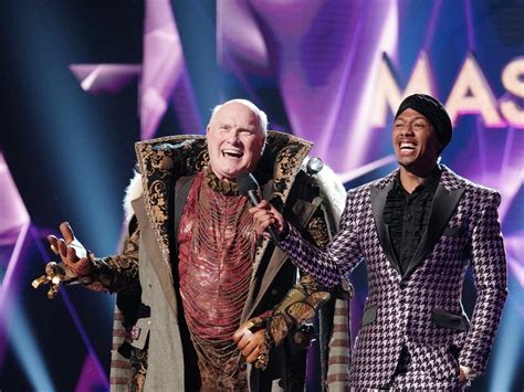 The Masked Singer Unmasks Terry Bradshaw As Third Eliminated