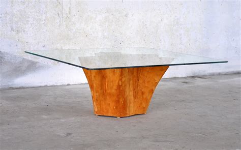 If you are wondering how to make a coffee table from a tree stump, this is our tutorial to diy a tree stump table for any room in your home. SELECT MODERN