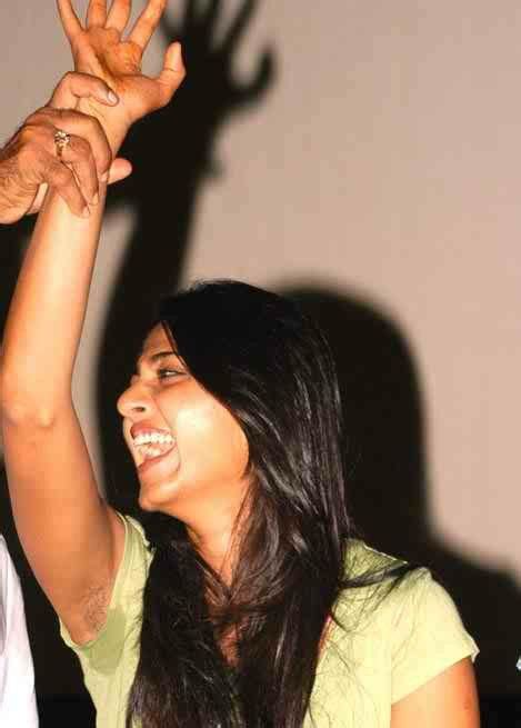 Anushka Shetty Exposed Hairy Armpit Actress Anushka Actresses Dark