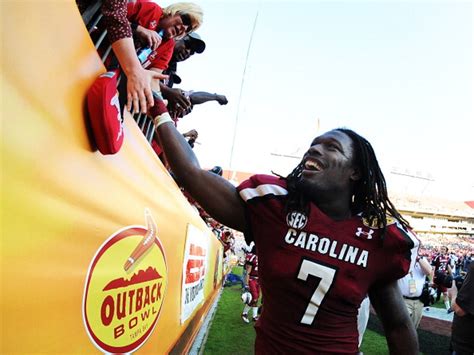 Polish your personal project or design with these jadeveon clowney transparent png images, make it even more personalized and more attractive. South Carolina's Jadeveon Clowney Lays The Hit Of 2013 In Outback Bowl VIDEO
