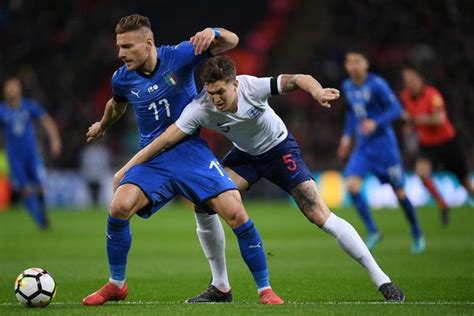 Спинаццола леонардо / leonardo spinazzola. John Stones Photos Photos: England Vs. Italy ...