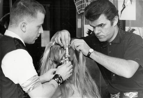 Simon Forbes Innovative Punk Hairstylist Dies At 70 The Washington Post