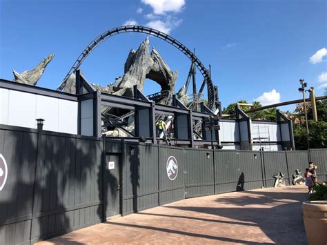 Photos Electric Raptor Paddock Fencing Installed At Jurassic World Velocicoaster In Universals