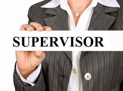 Supervisor adalah jabatan dalam struktur perusahaan yang memiliki kuasa dan wewenang untuk mengeluarkan perintah kepada rekan kerja seorang supervisor adalah seseorang yang diberi tugasdan tanggung jawab untuk mengelola sebuah produksi dan pelayanankepada kosumen. Pengertian, Fungsi, Tugas, Dan Tanggung Jawab Supervisor ...