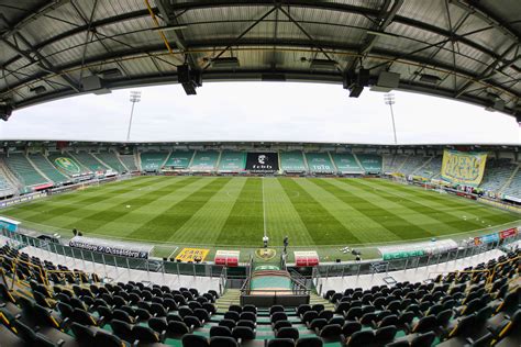 De selectie van ado den haag wordt per direct versterkt met de komst van routinier gregor breinburg. Overname ADO Den Haag ketst af | Foto | destentor.nl