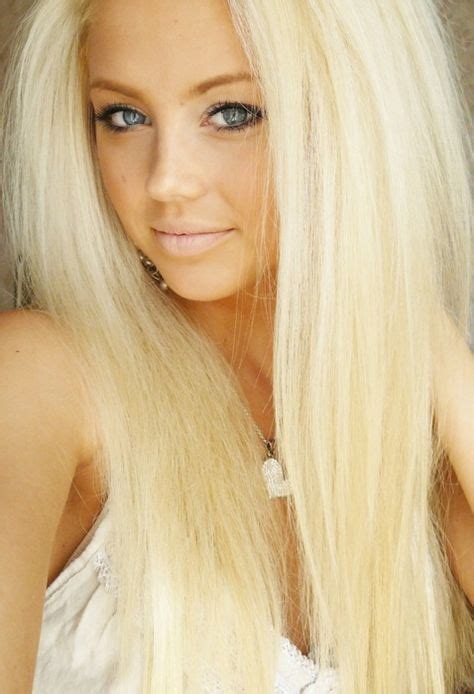 Love This Colour And And Neckless 😊💕 Bleach Blonde Hair Big Sexy Hair Blonde Hair