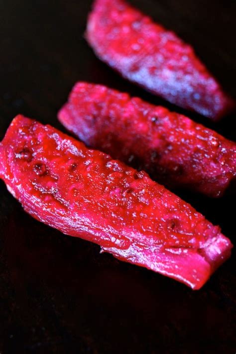 Fleshy, juicy pulp with edible seeds (though some people prefer to remove the seeds). How to Eat Prickly Pears | Cooking On The Weekends