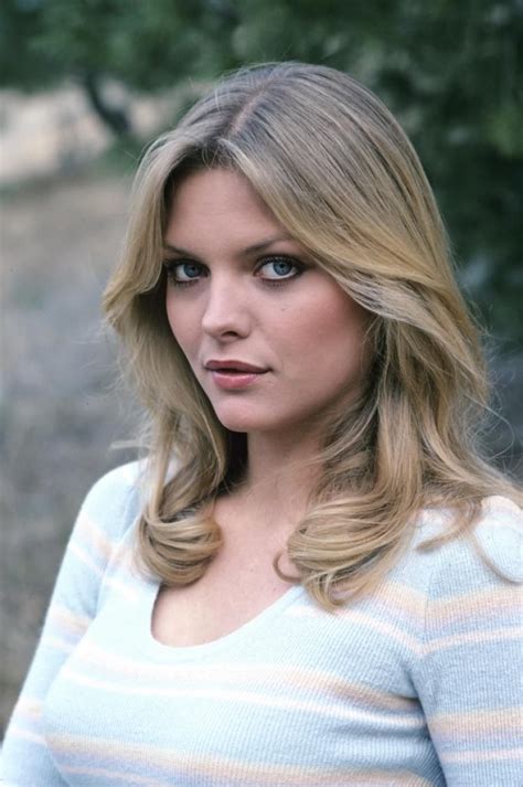 Michelle pfeiffer, american actress, noted for her beauty and air of vulnerability. 32 Hottest Young Michelle Pfeiffer Pictures | Best Of Comic Books