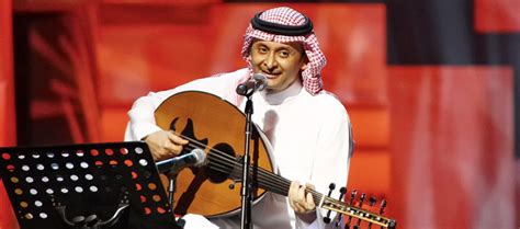 ظهر اسم عبد المجيد عبد الله كملحن ولأول مرة بصوت غيره في ألبوم المطرب أصيل أبوبكر الذي طرح في منتصف عام 1996م وكانت الأغنية بعنوان (أعجبك) من ألحانهِ وكلمات محمد القرني. إذاعة دبي - عبدالمجيد عبدالله يشعل أوبرا الكويت