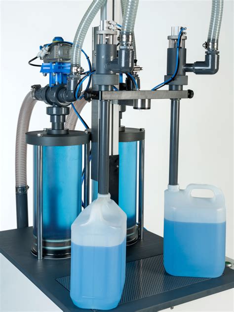 〇 the manual liquid filling machine uses vertical piston filling quantitative method to ensure the measurement accuracy. PB5000 Semi-automatic Volumetric Liquid Filling Machine