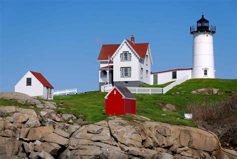 We have recently installed live webcams so you can catch the beauty of nubble light from the comfort of you home! Top 20 Lighthouses in the World - Tripelle