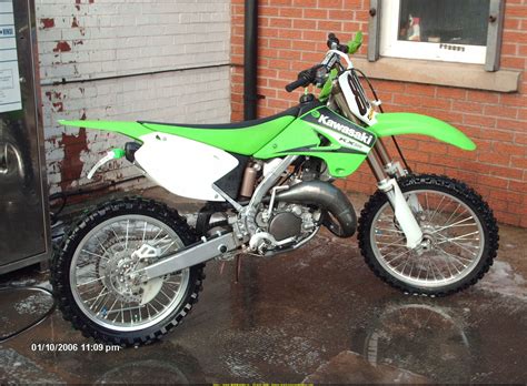 2002 kx 125 top speed run with grahammer9 on his 2003 kx 125. 2006 Kawasaki KX125 - Moto.ZombDrive.COM